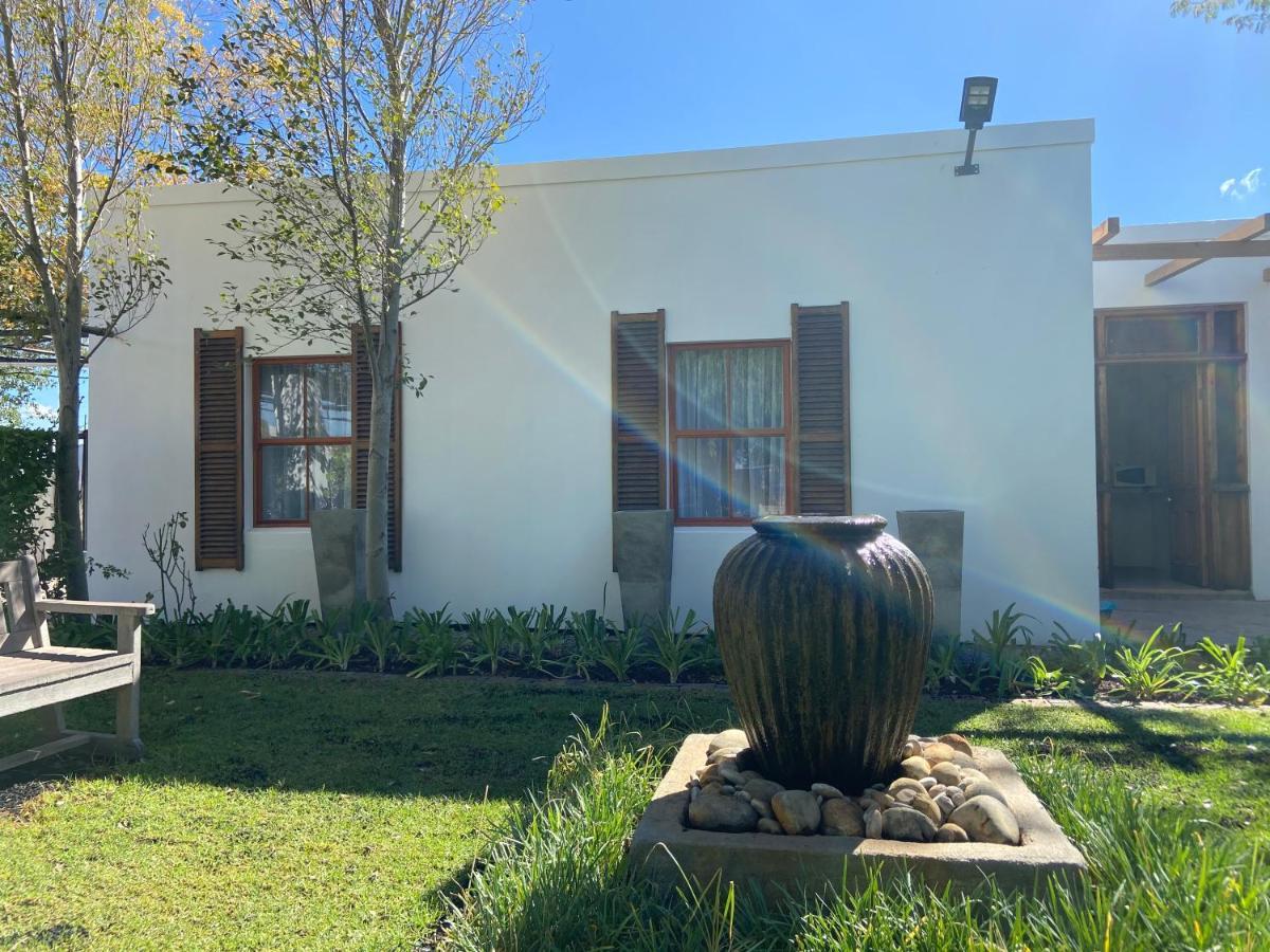 Cape Karoo Guesthouse Б’юфорт-Вест Екстер'єр фото
