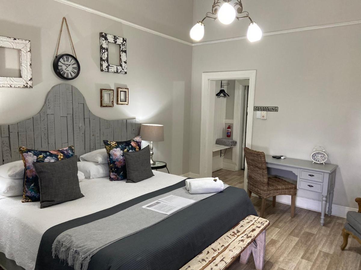 Cape Karoo Guesthouse Б’юфорт-Вест Екстер'єр фото