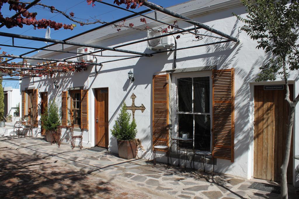 Cape Karoo Guesthouse Б’юфорт-Вест Екстер'єр фото