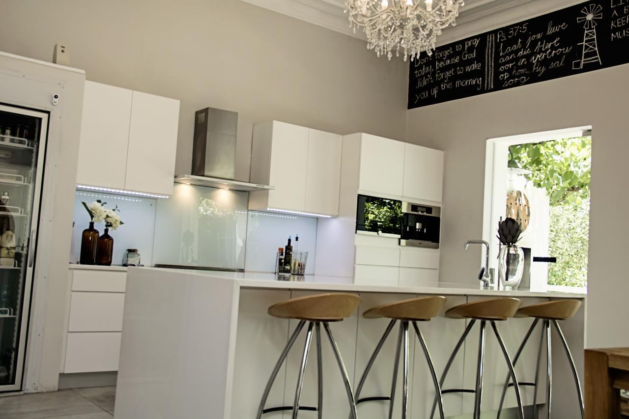 Cape Karoo Guesthouse Б’юфорт-Вест Екстер'єр фото